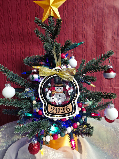 🎄 2025 Embroidered Snow Globe Shaker Ornaments – Handmade